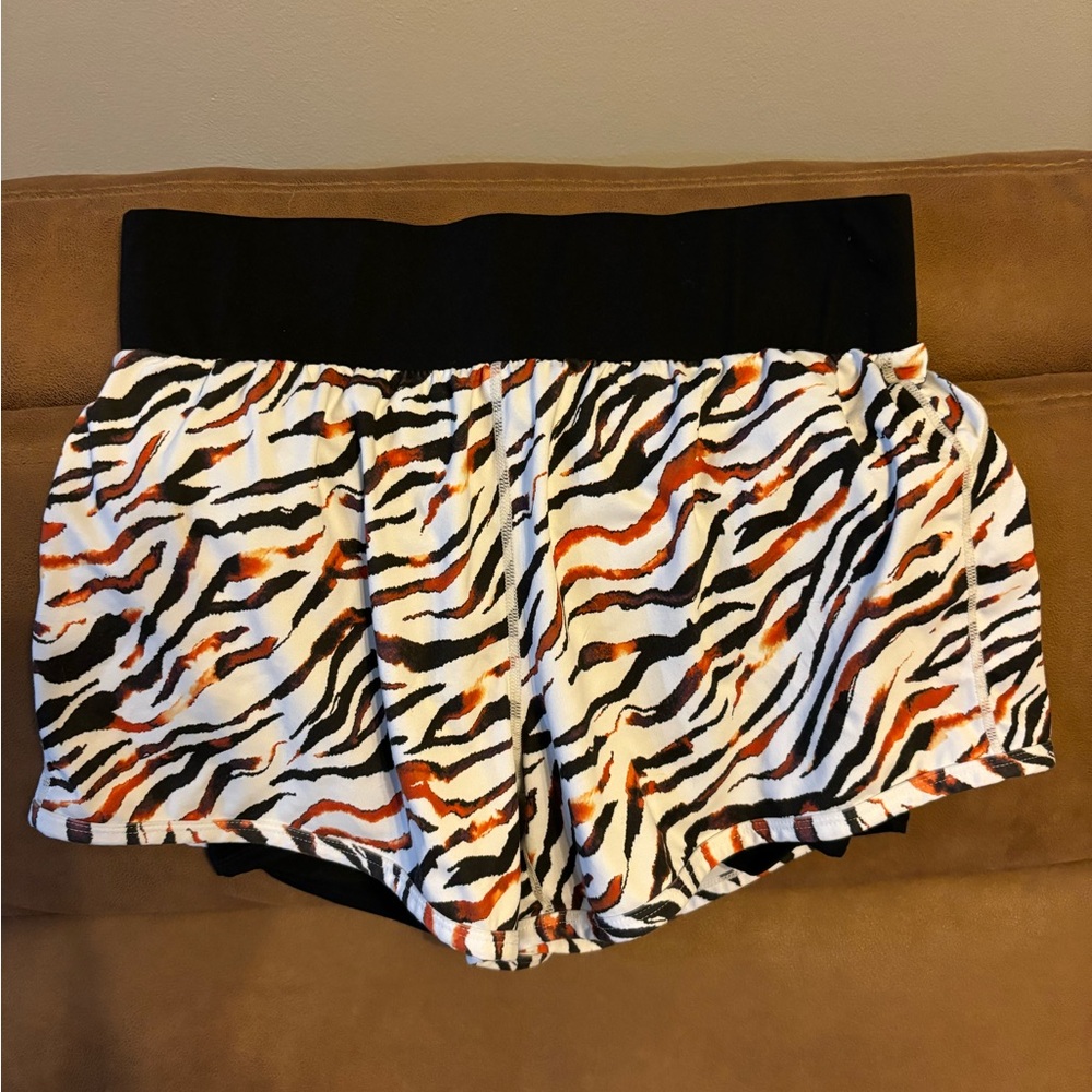 Fabletics women’s athletic shorts, medium